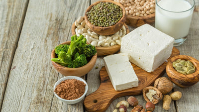 ALIMENTE BOGATE ÎN PROTEINE: DE CE SUNT UTILE ÎN SLĂBIRE?